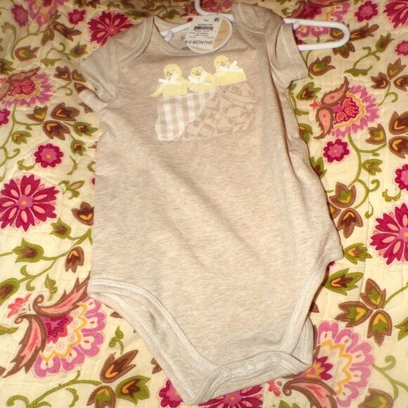 First Impressions tan Onsie  baby chick applique   ribbon accents NWT 6/9 month - Picture 1 of 1